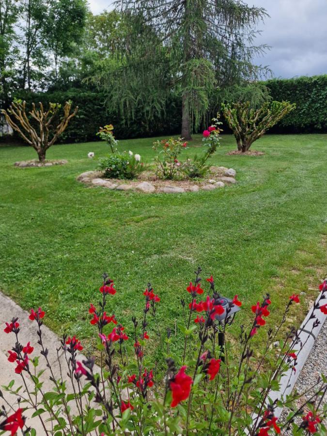 Gite L'Enclos O Rendez-Vous Roquefeuil-Pays De Sault- Avec Jardin Exteriér fotografie